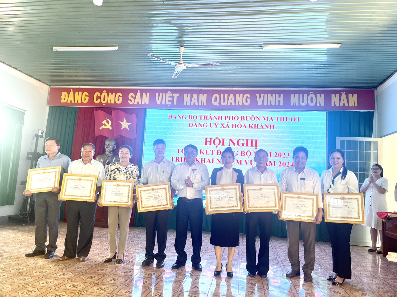 ĐẢNG BỘ XÃ HÒA KHÁNH TỔNG KẾT CÔNG TÁC NĂM 2023,  TRIỂN KHAI NHIỆM VỤ CÔNG TÁC NĂM 2024